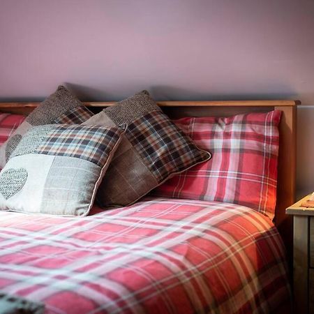 The Beeches Studio, Highlands Of Scotland Newtonmore Exteriör bild