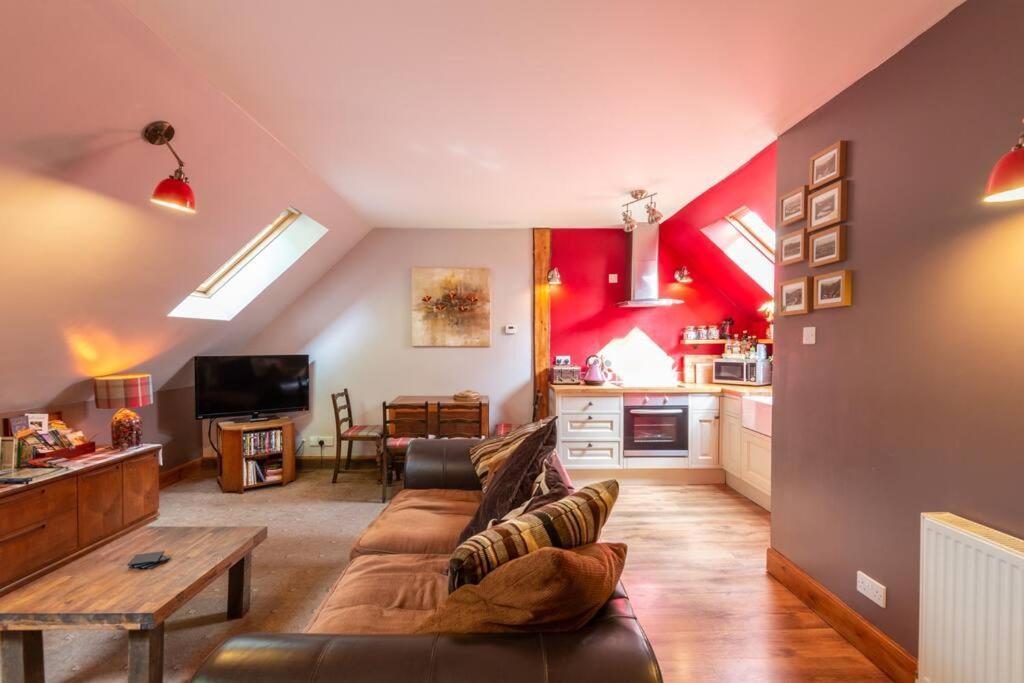 The Beeches Studio, Highlands Of Scotland Newtonmore Exteriör bild