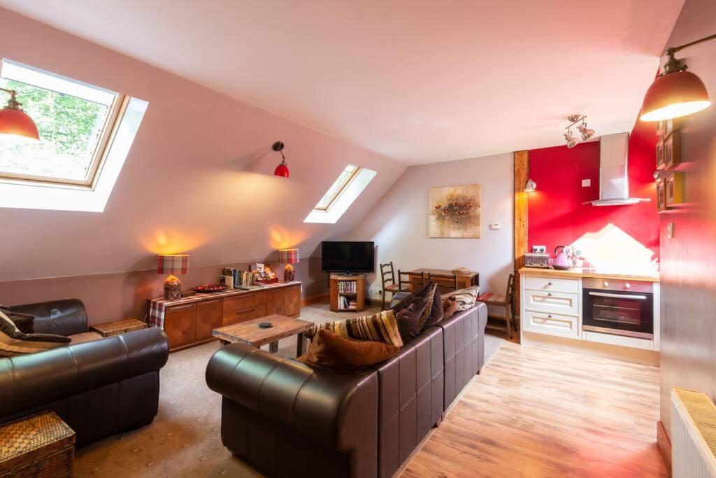The Beeches Studio, Highlands Of Scotland Newtonmore Exteriör bild